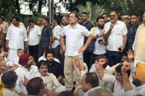 ধর্মেন্দ্র প্রধানের পদত্যাগ দাবিতে সংসদে অনড় বিরোধী জোট